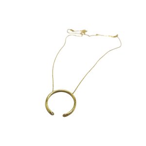 گردنبند نیم دایره