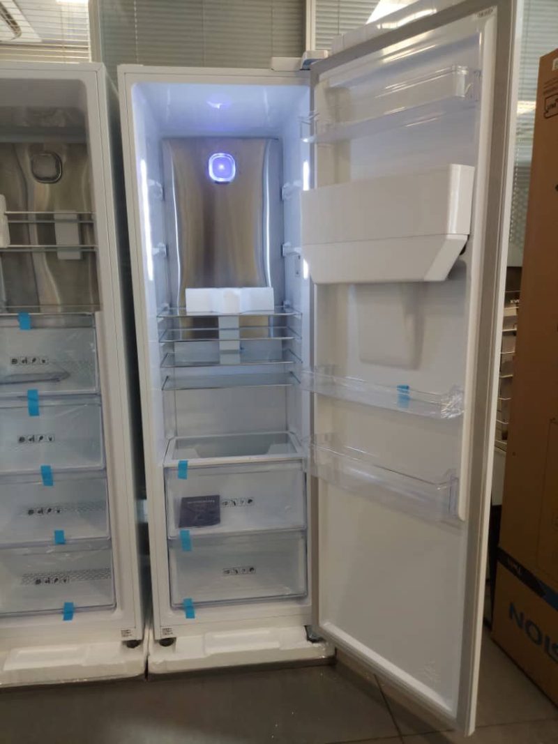 فضای داخلی یخچال و فریزر دوقلو ایکس ویژن مدل KTR630/KTF630