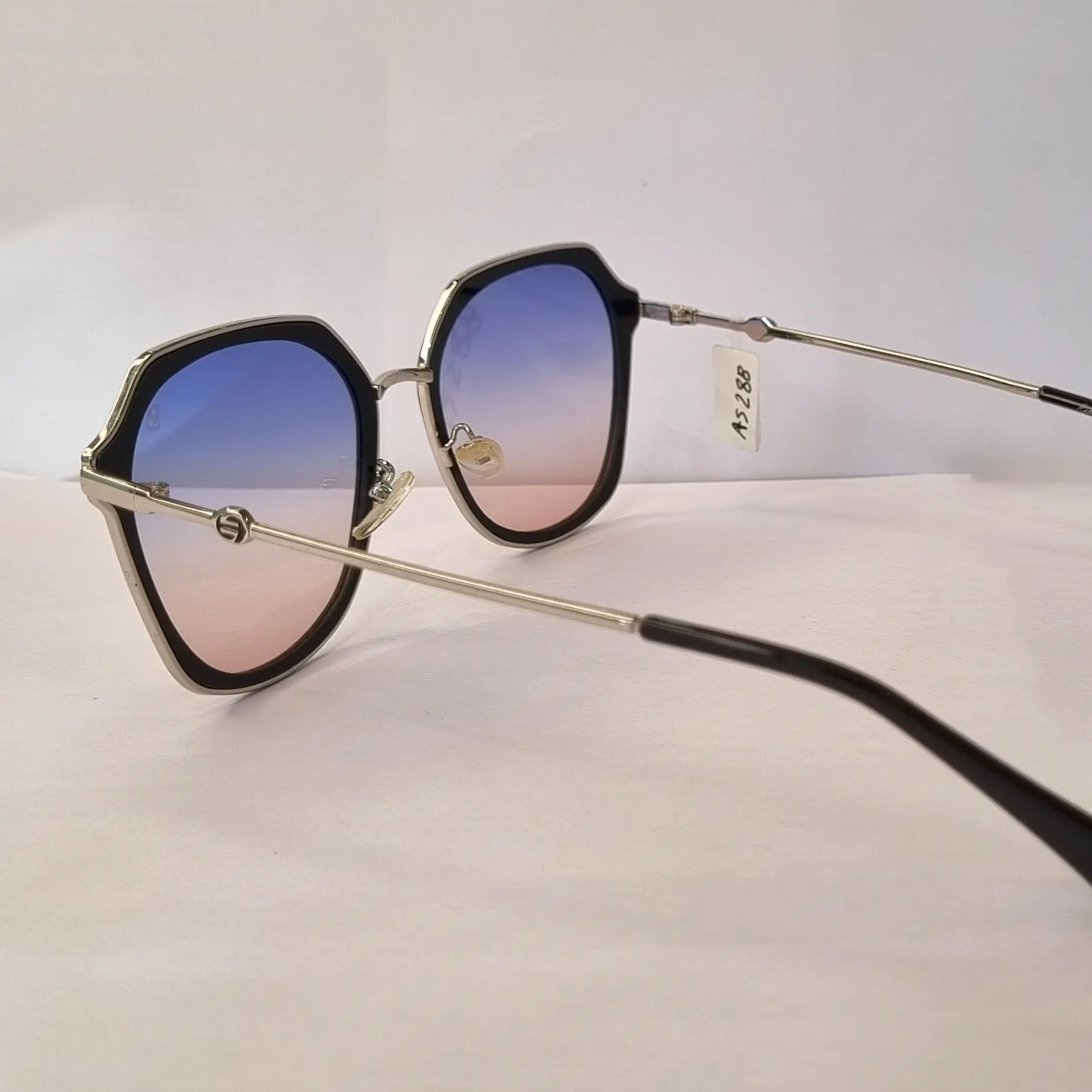 عینک آفتابی زنانه مدل Rabert Deniro 2036