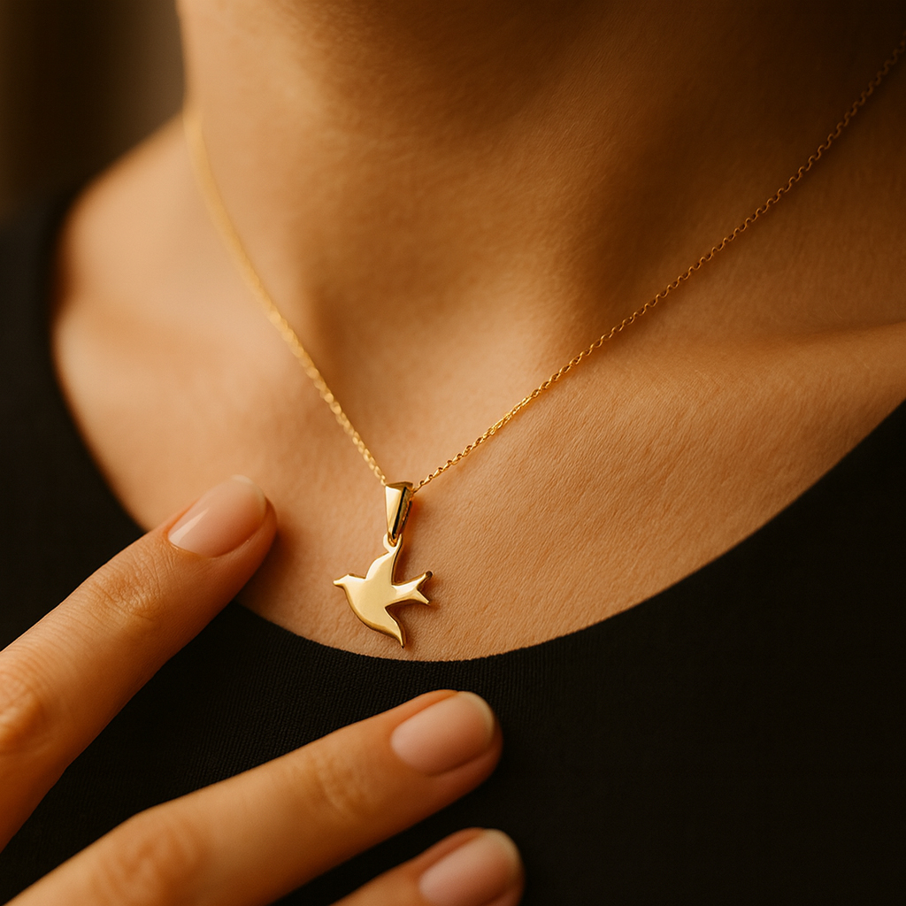 پلاک گردنی طلا مینیمالیست طرح کبوتر