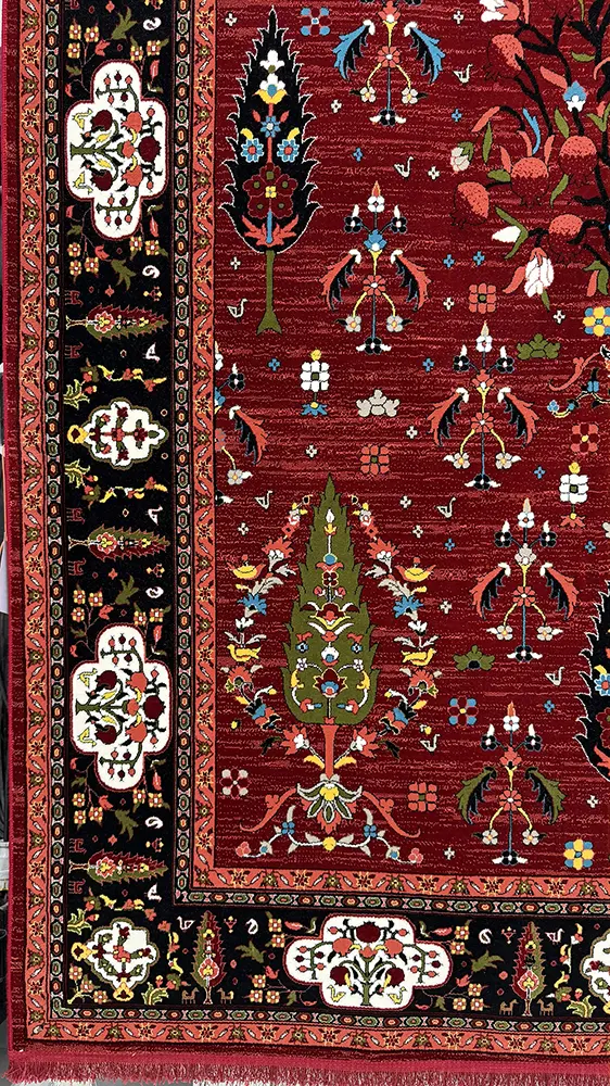 فرش 700 شانه اکرلیک طرح بیتا زمینه لاکی