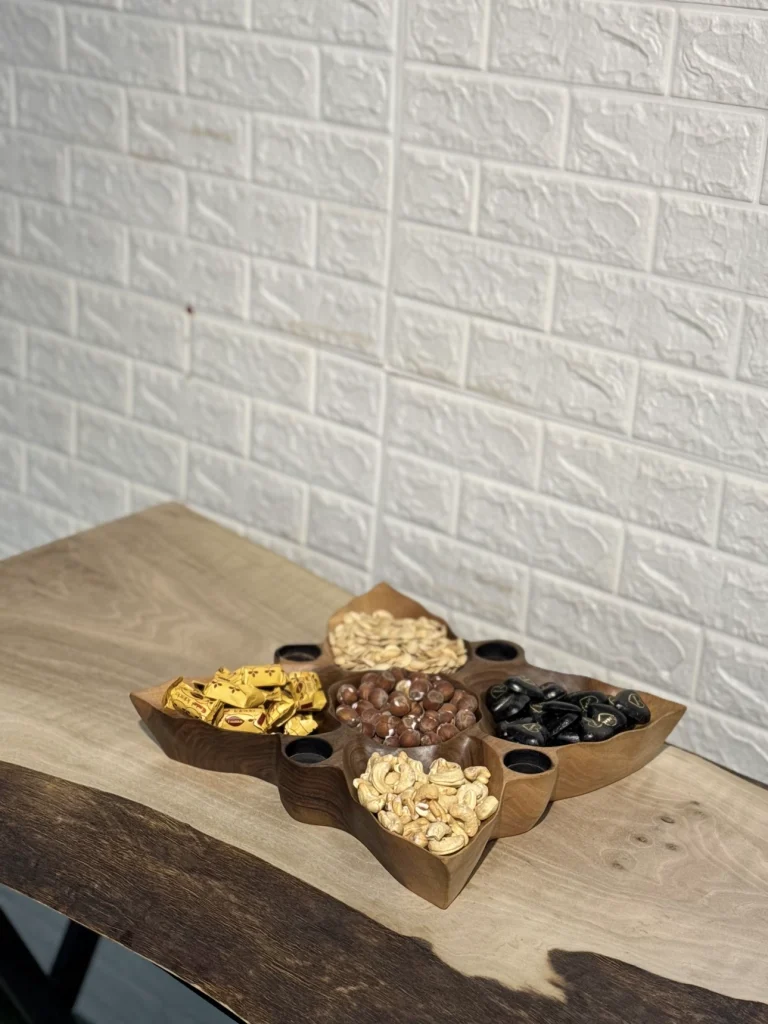 مزه خوری چهار خانه چوب گردو کیو وود کد 3008
