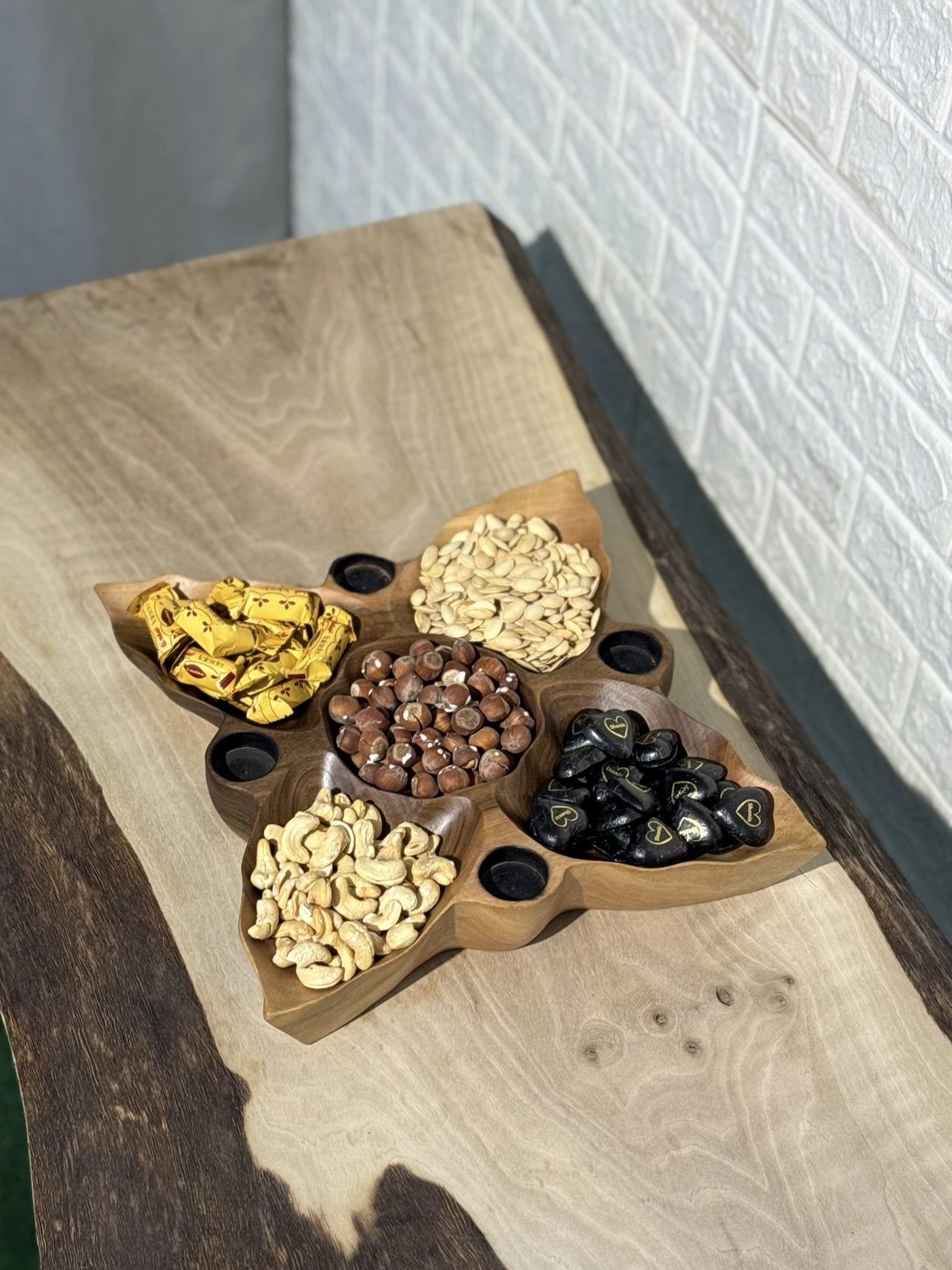 مزه خوری چهار خانه چوب گردو کیو وود کد 3008