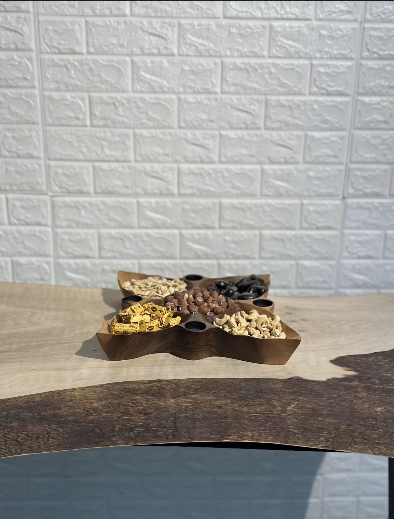 مزه خوری چهار خانه چوب گردو کیو وود کد 3008