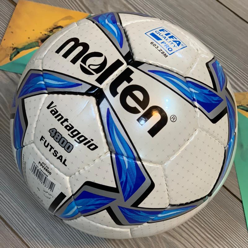 توپ فوتسال مولتن ونتجیو 4800 تنبل ، نمره 4 دوخت گرید B