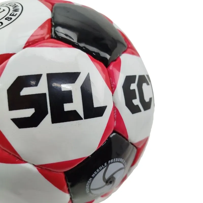 توپ فوتبال سایز ۵ سلکت