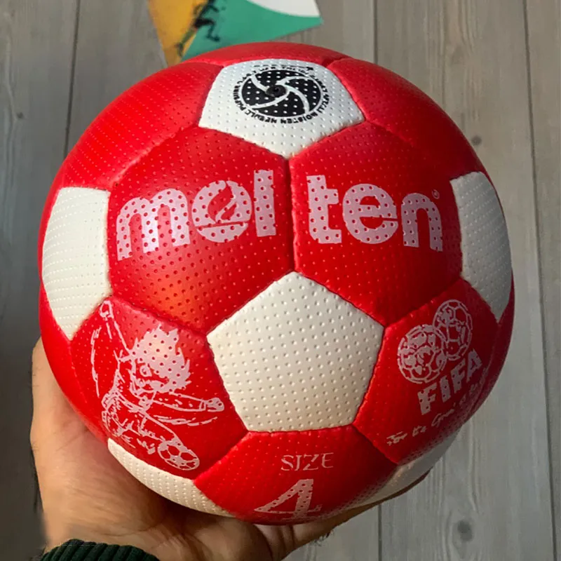 توپ فوتبال سوباسا