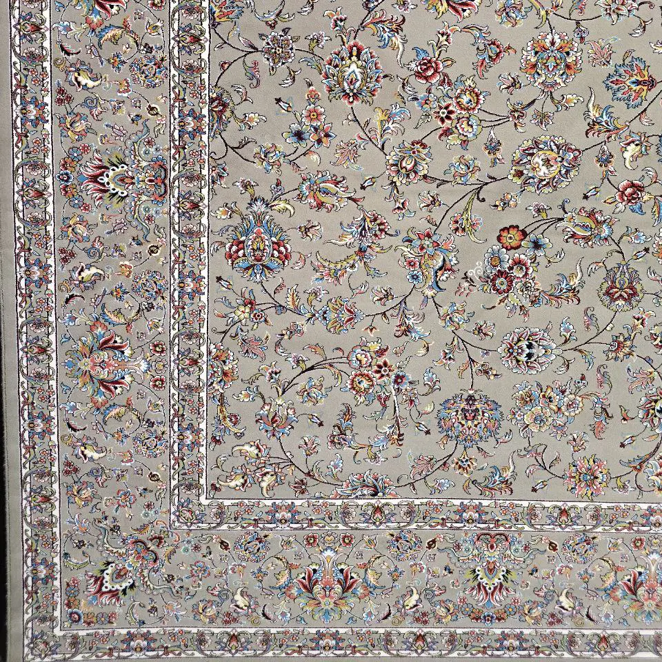 فرش 700 شانه آکرلیک تراکم 2550 کمیل مدل آلما رنگ زمینه فیلی