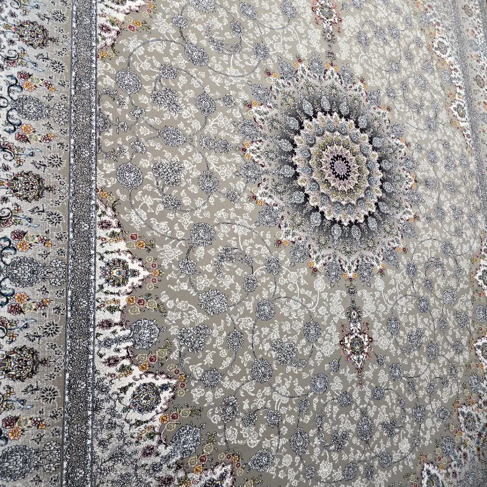 فرش 700 شانه آکرلیک تراکم 2550 کمیل مدل لبیسان رنگ زمینه فیلی