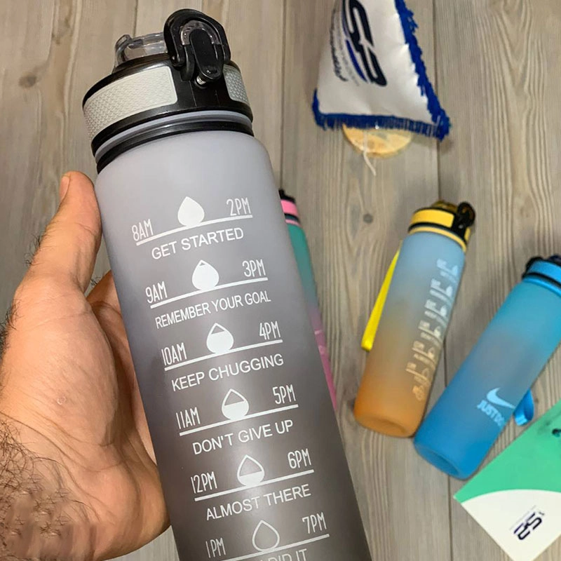 قمقمه یک لیتری مات نی دار