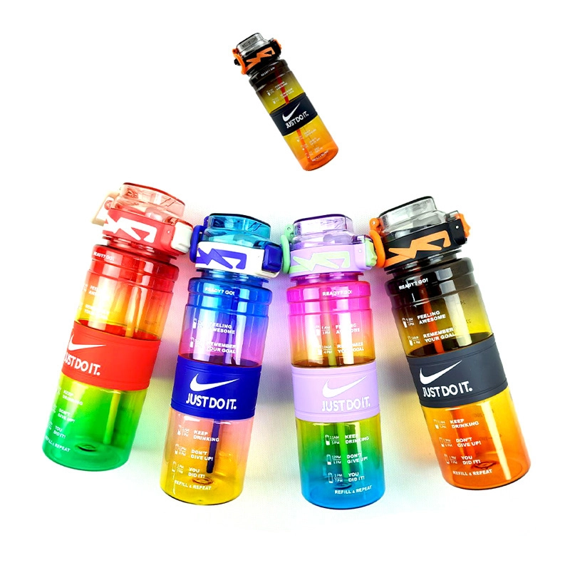 قمقمه نایک شفاف نی دار 800 میلی لیتر کد7040