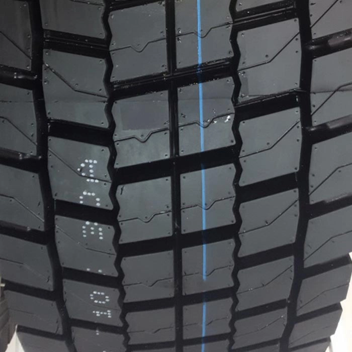لاستیک خودرو کامیون برند بلک هاک سایز 315/80/22.5 گل عقب دوحلقه